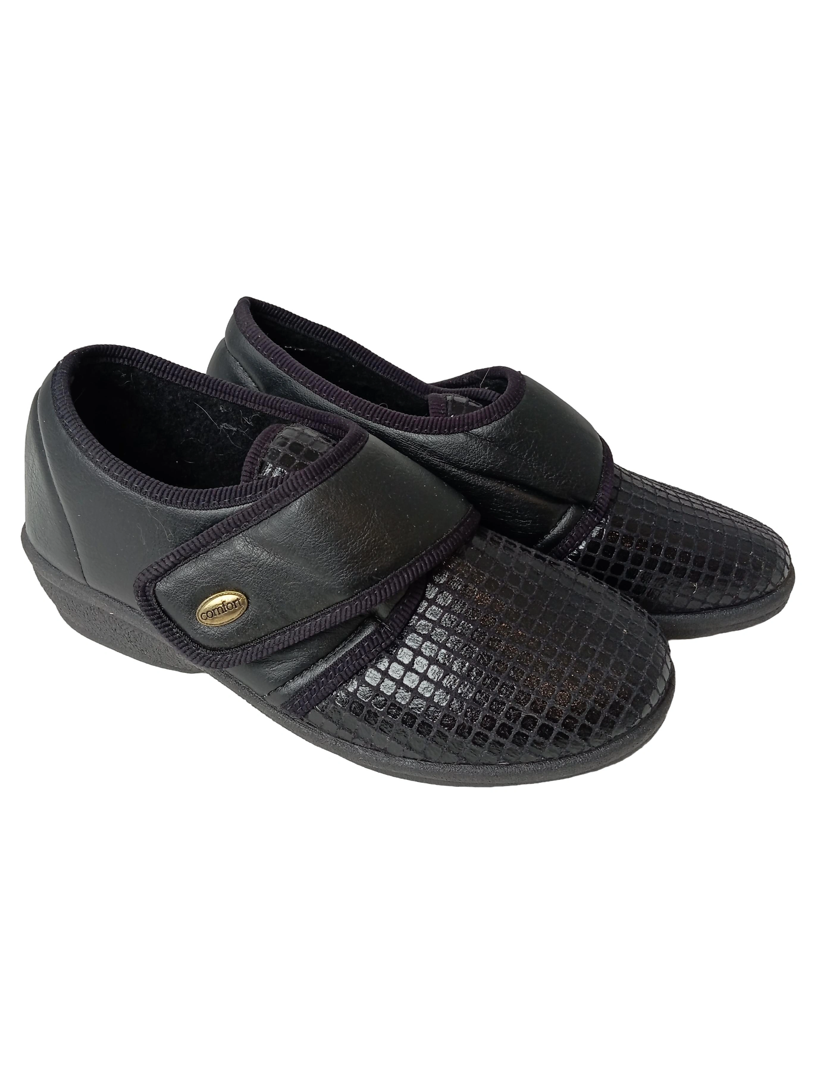 ANATOMIC & CO Damen Hausschuhe Gr. 40 Schwarz Komfortabel Klettverschluss 1