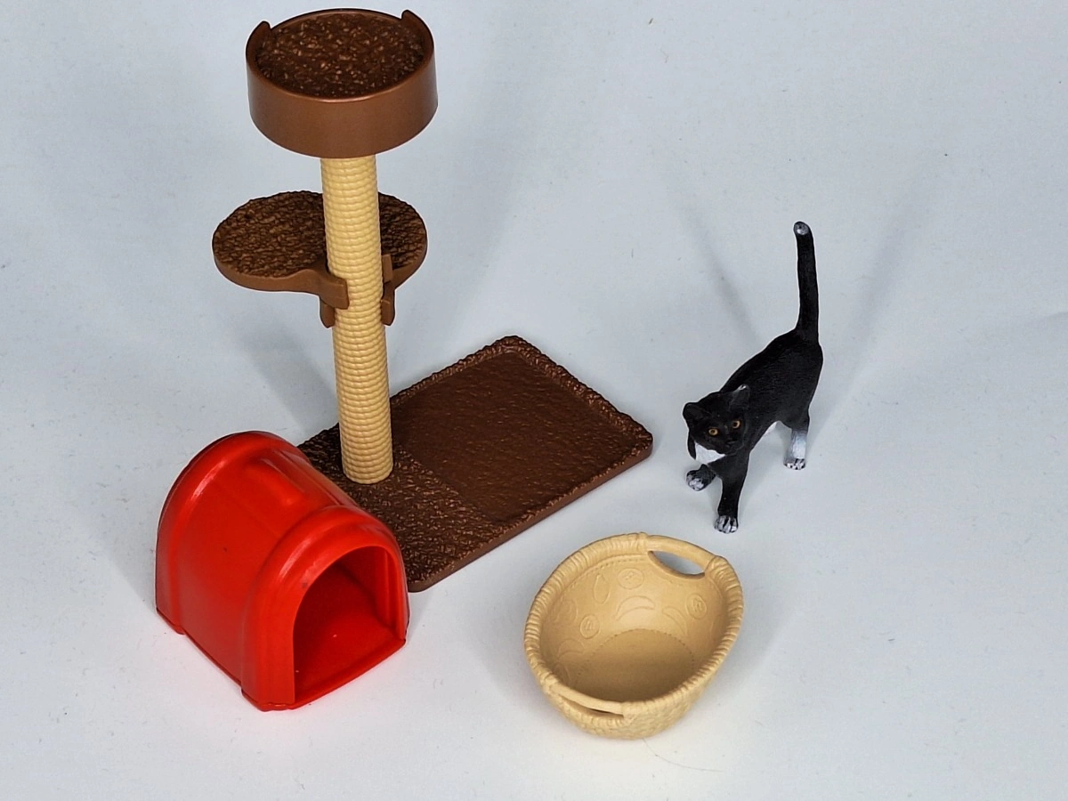 Schleich Katze 42480 Spielfiguren Set Kratzbaum Körbchen Tierfigur 6