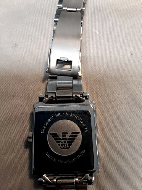 Emporio Armani Damenuhr AR-5320 Edelstahl Silber Elegant 8